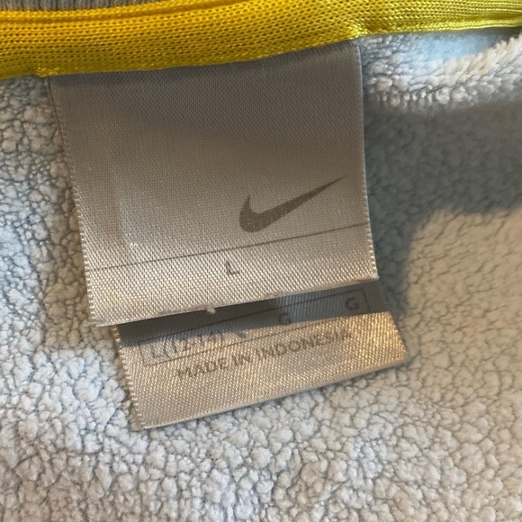 NIKE SOFT BLUE FULL ZIP WITH HOOD - Picture 8 of 8